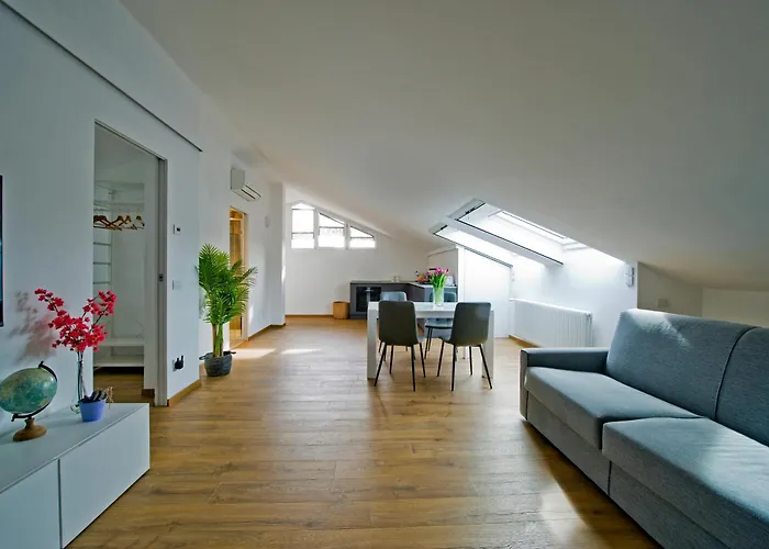 Sky View Apartment *