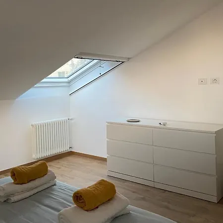 Sky View Apartment
